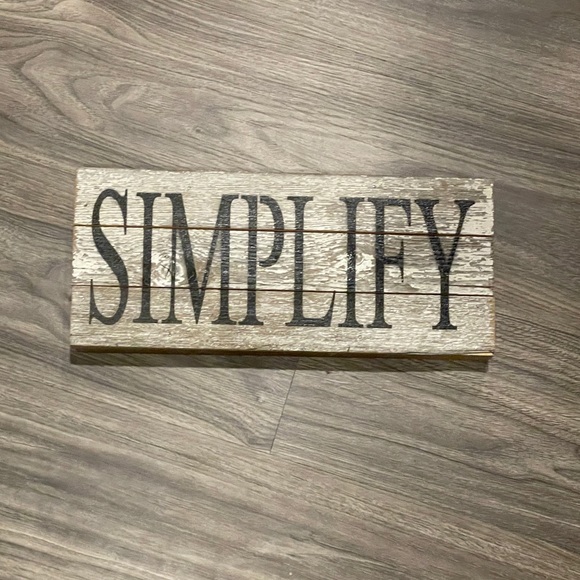 Simply Wood Sign - Picture 1 of 1